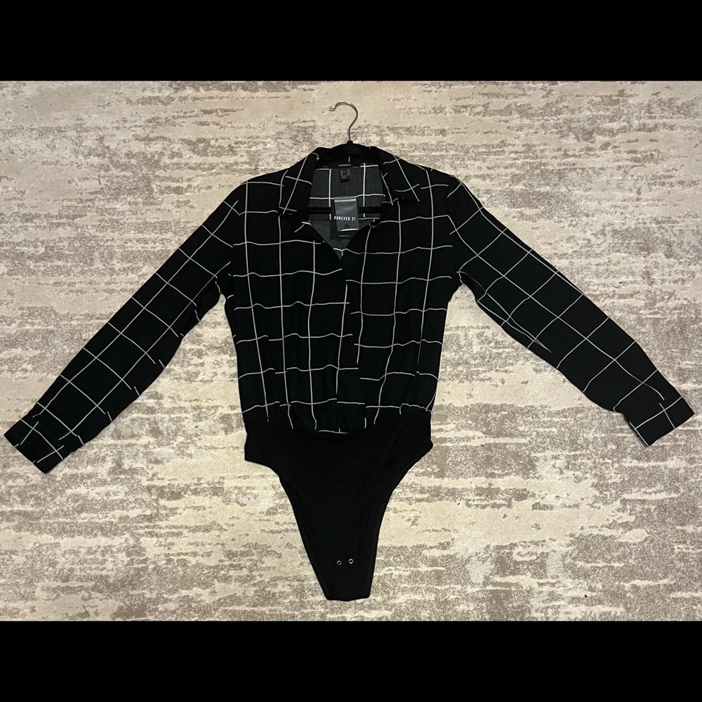 Forever 21 Women’s Plaid bodysuit with snap wrap closure.